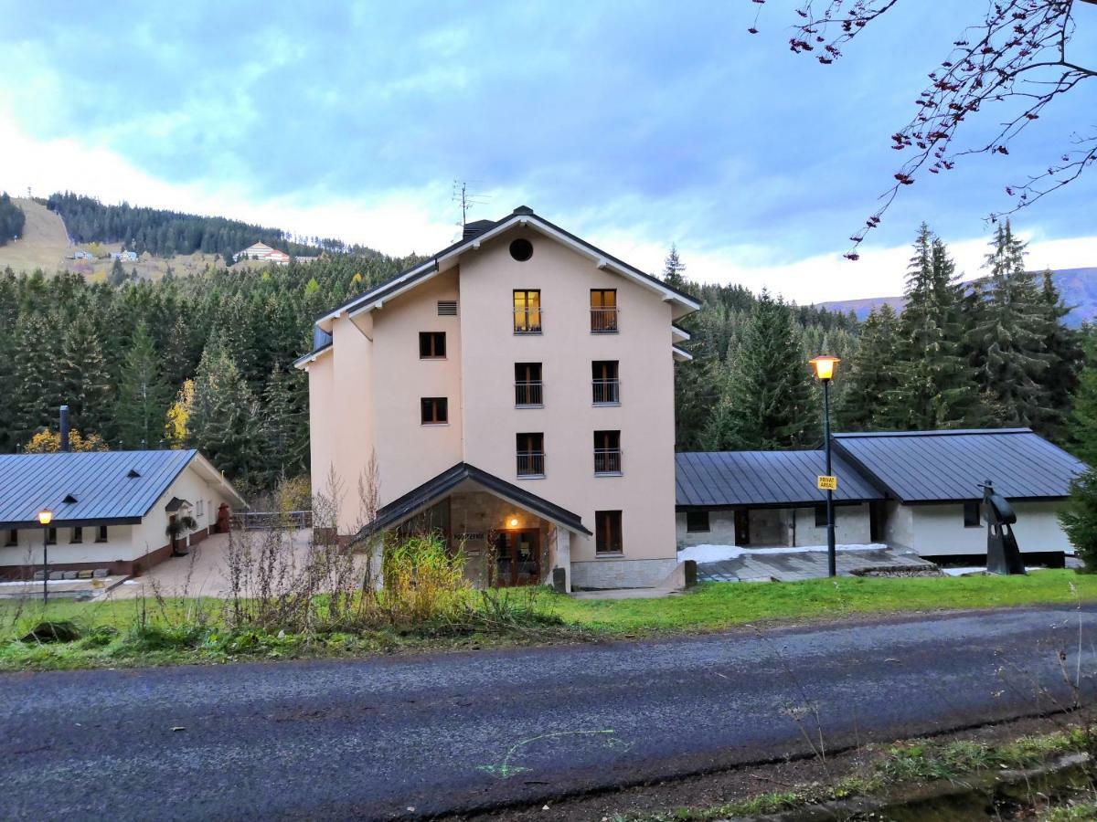 Wellness Apartman Pec Pec pod Snezkou Exterior photo